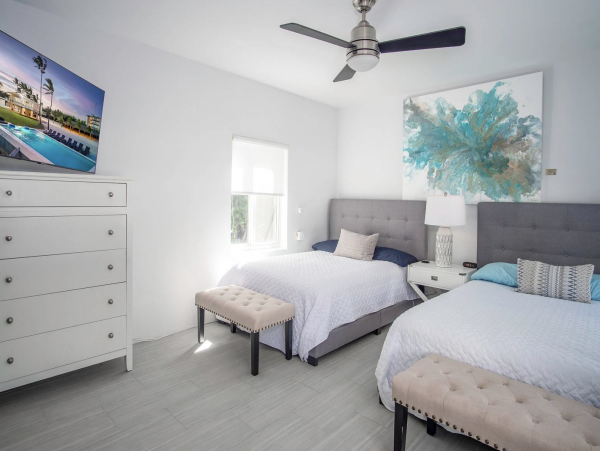 Islamorada Three Bedroom Home with Full Ocean View & Pool